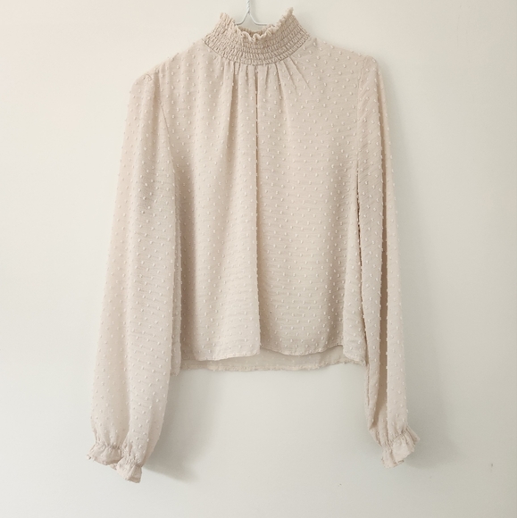 Day after day cream blouse. - Picture 1 of 8